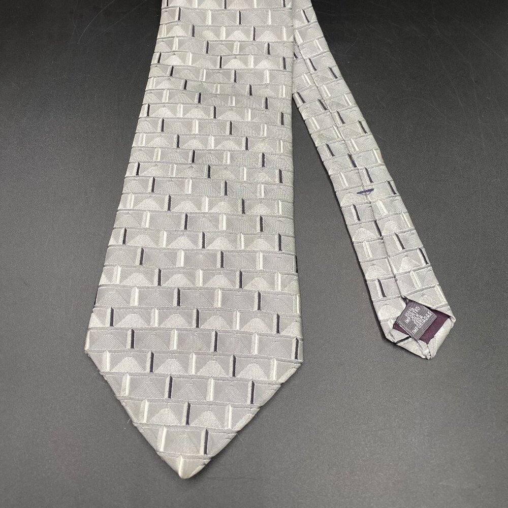 Palatina 100% Silk Necktie Silver Geometric Triangle Office Modern 57"
